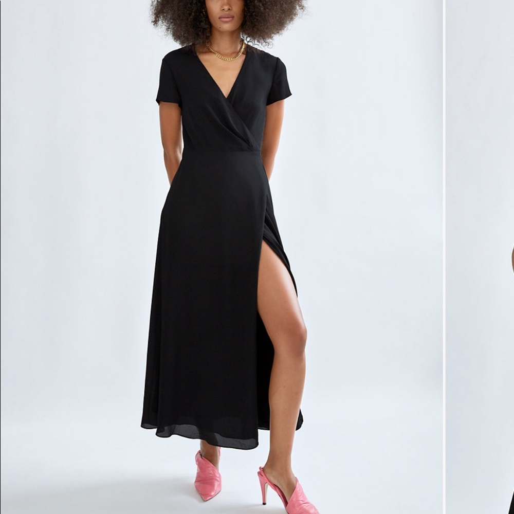 Aritzia Slit Wrap Dress (short-sleeve wrap front dress) in emerald green XS